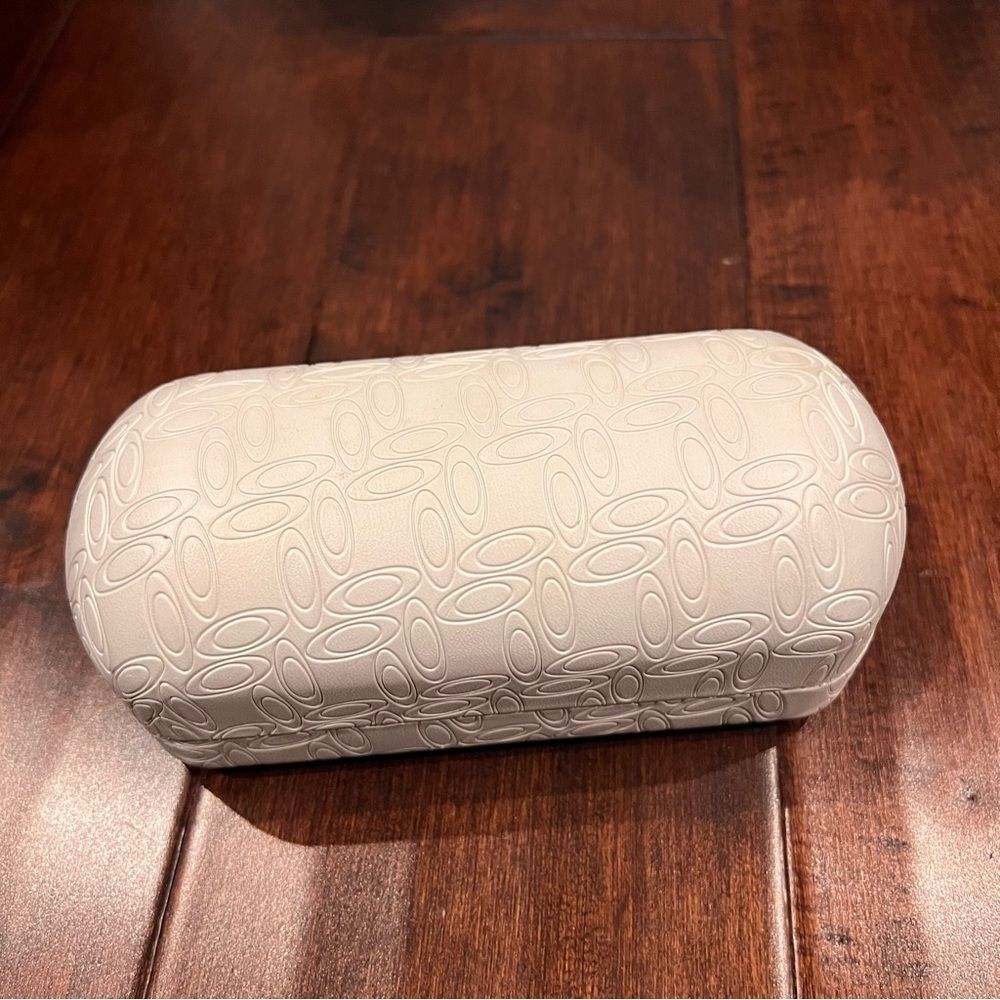 Oakley Embossed Oval Pattern white Sunglasses Case